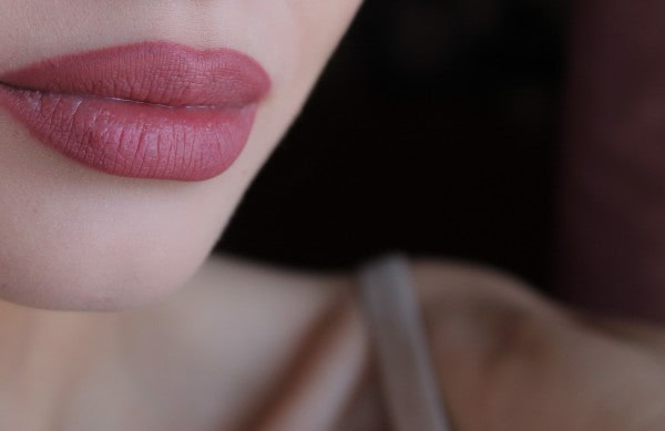 Карандаш для губ Mac Lip Pensil в цвете Soar