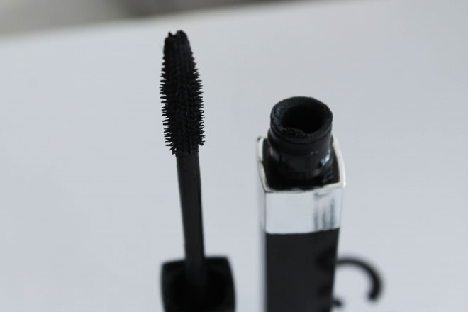 Разочароваться или полюбить? Chanel Inimitable Intense в цвете 10 Noir