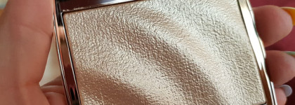 Сигнальные огни  или хайлайтер Amrezy от  Anastasia Beverly Hills