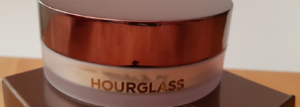 Алмазная пудра Hourglass Veil Translucent Setting Powder