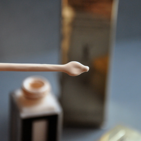 Yves Saint Laurent Le Teint Encre de Peau Fusion Ink Foundation SPF 18 PA +++ B 10 Beige