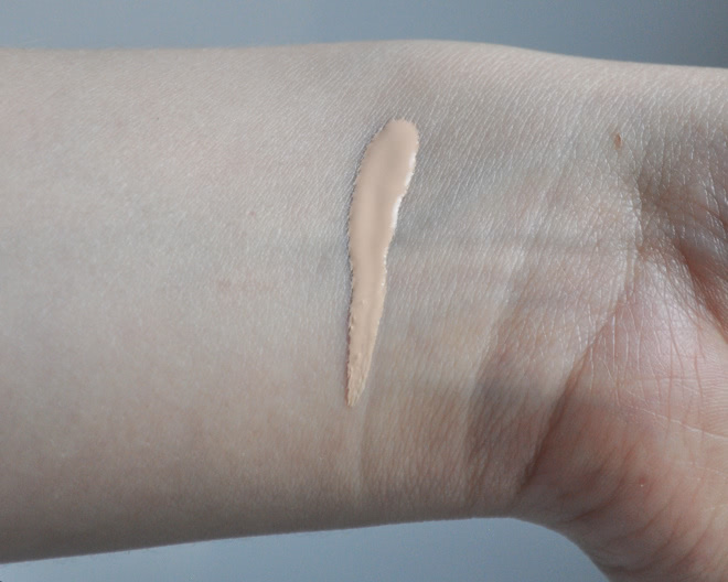 Yves Saint Laurent Le Teint Encre de Peau Fusion Ink Foundation SPF 18 PA +++ B 10 Beige