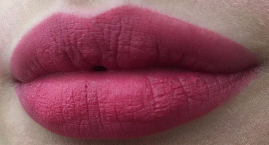 Nyx Soft Matte Lip Cream в оттенке Smlc 08 San Paulo & Nyx Intense Butter Gloss в оттенке Iblg01 Napoleon