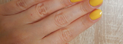 Разношёрстная коллекция лаков для ногтей