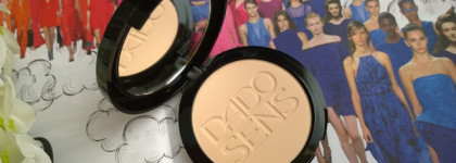 Face powder Hypersensitive Dado Sens - прозрачная матирующая пудра для сухой и чувствительной кожи