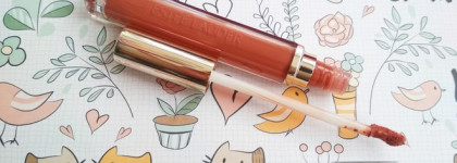 Жидкая губная помада с матовым покрытием Estee Lauder Pure Color Love Matte в оттенке 102 Sharp Cookie