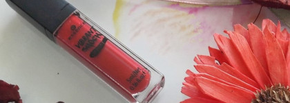 Красная. Идеальная. Твоя. (новая жидкая помада Vibrant Shock от essence в оттенке 02 Bloody Mary)