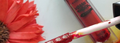 Красная. Идеальная. Твоя. (новая жидкая помада Vibrant Shock от essence в оттенке 02 Bloody Mary)