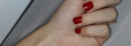 Красная. Идеальная. Твоя. (новая жидкая помада Vibrant Shock от essence в оттенке 02 Bloody Mary)