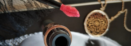 Бальзам для губ с оттеночным пигментом YSL Volupté Liquid Colour Balm в оттенке 2 Expose me rose