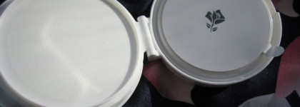 Невесомое покрытие с компактным тональным флюидом Lancome Miracle Cushion