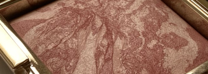 Румяна Hourglass Ambient Lighting Blush в оттенке Mood Exposure: очередная идеальная пудра