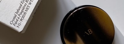 Лучший запуск звездной косметики? Victoria Beckham Beauty - Lid Lustre в оттенке Mink