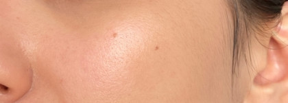 Невероятно красивый тон от Zelens Skincare - Youth Glow Foundation в оттенке Beige