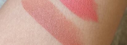 Тренд на кремовые румяна: Hourglass Cosmetics Vanish BLush Stick, оттенки Sacred и Loyal