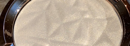 Знаменитые хайлайтеры Becca - Shimmering skin perfectors в оттенках Own your light, Vanilla Quartz, Golden mint, Opal. Стоит ли купить перед закрытием бренда