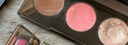 Продукты, затертые до дыр: любимые и не очень экземпляры декоративной косметики