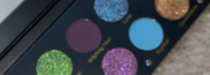 Мультихромные тени в гранжевой палетке австралийского инди-бренда Glaminatrix Cosmetics: Nocturnal