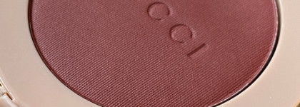 Мгновенно полюбившиеся румяна: Gucci Beauty - Blush de Beauté в оттенках 05 rosy beige и 06 warm berry