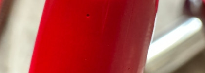 Total Red с помадой от российского бренда Russian Beauty Guru - Кинофестивальная красная. Голливудский макияж со стрелками