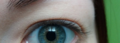 В поисках своего героя - новинка от Essence Volume hero mascara black