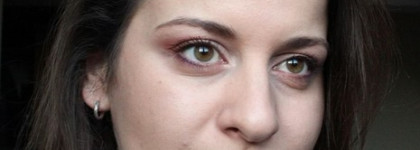 Два бюджетных продукта: бронзер Essence - Matt bronzing powder и хайлайтер RdeL Young - Glow and Shine Powder
