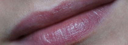 Моя первая "чёрная" помада: Catrice Lip Colour Intensifier - Ultimate Dark Lip Glow