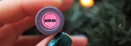 Альтернатива рождественскому красному: Lime Crime Metallic Velvetines - Raisin Hell