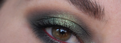 Моя коллекция "околозелёных" палеток или "Как я откладывала покупку ABH Subculture"