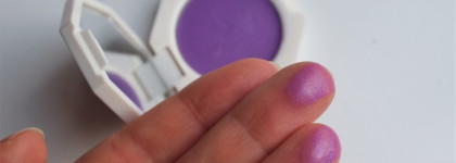 Новинка от Fenty Beauty: кремовые румяна Cheeks Out Freestyle Cream Blush в оттенке Drama Cla$$