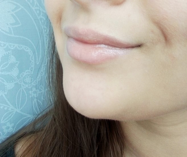 Блеск для губ Clinique pop splash lip gloss+hydration оттенок 02 Caramel pop