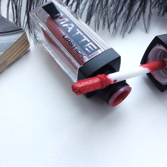 Почему все хвалят Stellary Matte Lipstick? Жидкая матовая помада за 330 рублей, так ли она хороша? Оттенок 04