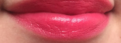 Estee Lauder Pure Color Love cream lipstick в оттенке Radical Chic