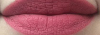 Новинка от Rimmel жидкие матовые помады Stay Matte Liquid Lip Color в оттенках: 210 Rose & Shine и 810 Plum This Show