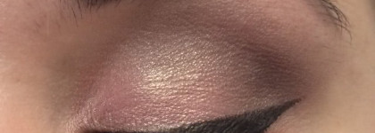База, способная продлить стойкость теней до 24 часов. Zoeva Eyeshadow Fix Pearl Long Wear