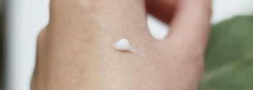 Устранение признаков стресса для комбинированной кожи с эмульсией Soon Jung 10-Free Moist Emulsion от Etude House