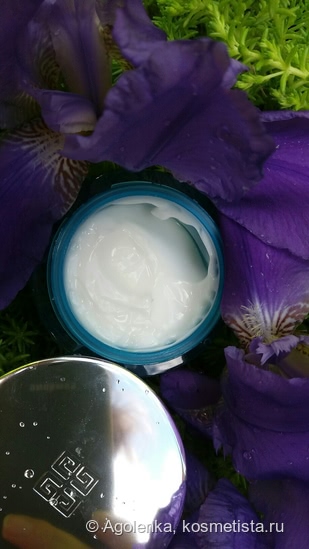 Увлажняющий крем Givenchy Hydra Sparkling Creme Fondante Hydratation Lumiere Peaux Normales а Mixtes Velvet Luminescence Moisturizing Cream Normal To Combination Skin