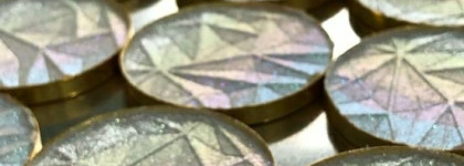 Bitter Lace Beauty новинка - 2 мультихромные сверкалки