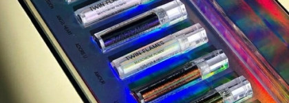 The Twin Flames Multichrome Pigment Danessa Myricks