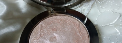 Сияй как звезда с хайлайтером Dior Diorskin Nude Air Luminizer 002. Сияющая невесомость