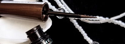 Жидкие тени - подводка 2в1 Wonder'swipe Rimmel с сиянием металлик