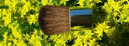 Сияй как звезда с хайлайтером Dior Diorskin Nude Air Luminizer 002. Сияющая невесомость