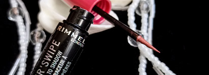 Жидкие тени - подводка 2в1 Wonder'swipe Rimmel с сиянием металлик