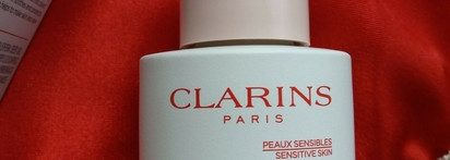 Спасение для сухой кожи - восстанавливающее масло Calm-Essentiel Restoring Treatment Oil Clarins