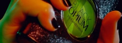 Яркий, дерзкий Black Opium Illicit Green YSL EDP - новинка 2022