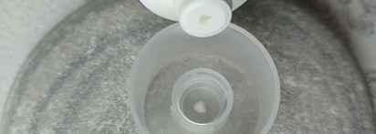 Бюджетная находка: питательный ночной крем для рук "Бархатные ручки"