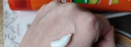 Укрепляющий бальзам-ополаскиватель Garnier Fructis sos-восстановление