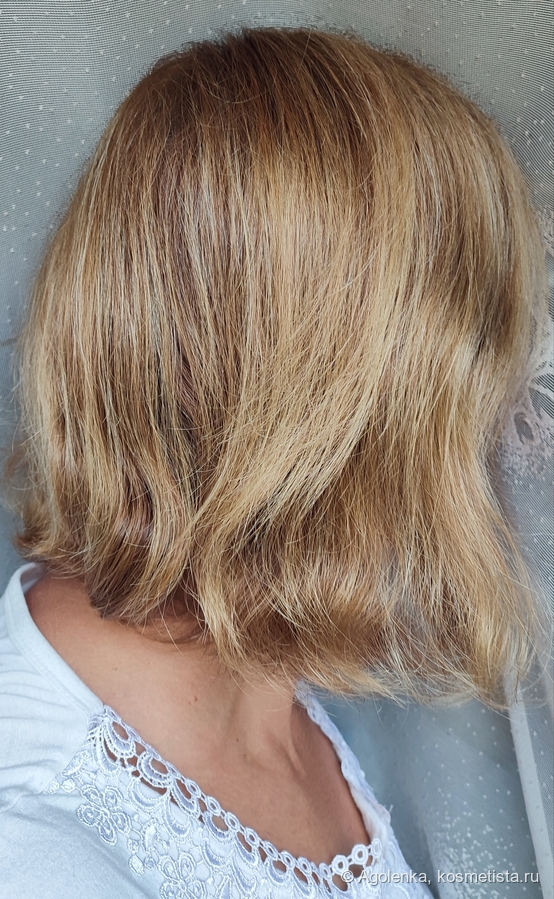 Нанесла масло на сухие волосы, не смывала