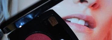 "Красные глаза"? Это не слезы, это тени Chanel Ombre Premiere в оттенке 36 Desert Rouge