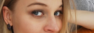 Золотистые, медовые оттенки этой осенью. Мои любимые продукты для губ от Clinique